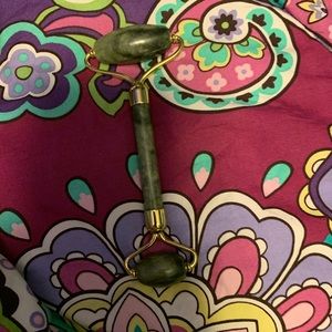 Jade roller